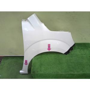 モコ DBA-MG33S 右Fフェンダー R06A Z7T  63112-4A00G 中古