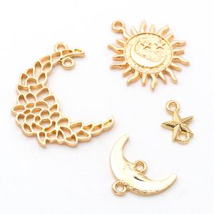 【メール便可】【1個】月と太陽と星のチャーム ゴールド 月 三日月 ムーン 太陽 サン 星 スター コネクター アクセサリーパーツ ハンドメイド