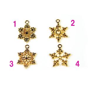 【メール便可】【1個】雪の結晶チャーム 4種 ...の詳細画像1