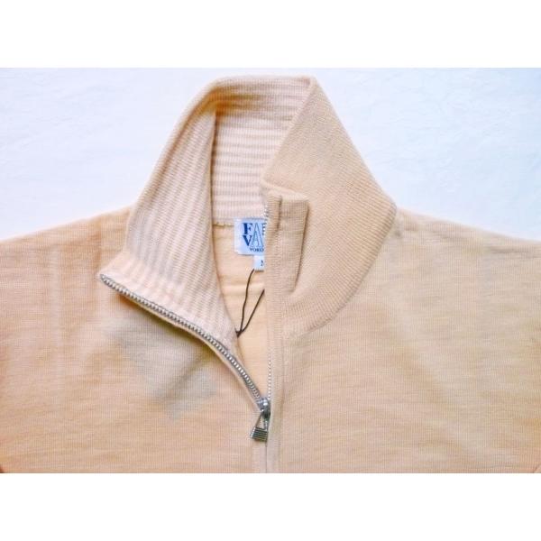 【ＦＡＩＲＶＡＬＵＥ】フルオープン　ジップアップ　カーディガン 衿の内側ボーダー柄