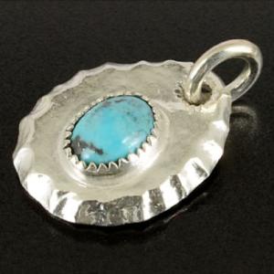 ナバホ　インディアンジュエリー　シルバー　ペンダント　navajo NAVAJO（ナバホ） インディアンジュエリー ナバホ族 ペンダント クロス