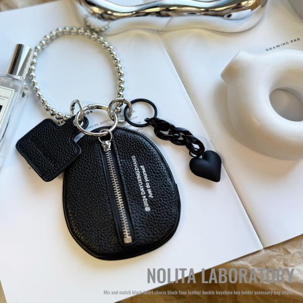 組み合わせ自由自在 ブラック ハート チャーム ブラック フェイクレザー バックル キーチェーン キ...