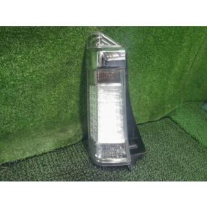 N-BOX N−BOX カスタム DBA-JF1 左テールランプ D106 33551-TY0