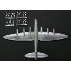 NMP26 1/700 試作超爆撃機 富嶽（川西案）（1機入り）