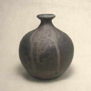 珠洲焼き花入（タヌキ）