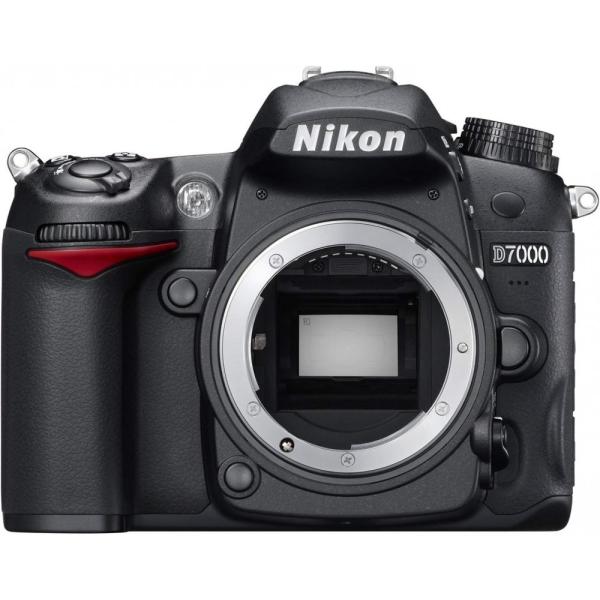 ニコン Nikon D7000 ボディー SDカード付き &lt;プレゼント包装承ります&gt;