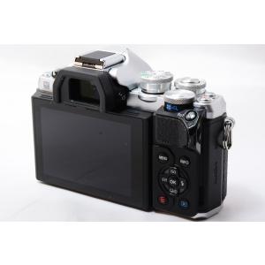 OLYMPUS OM-D E-M10 シルバー...の詳細画像1