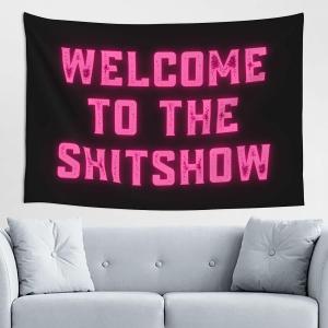 【並行輸入品】 Hieoeye Welcome to The Shitshow Tapestry Black Pink Welcome to T