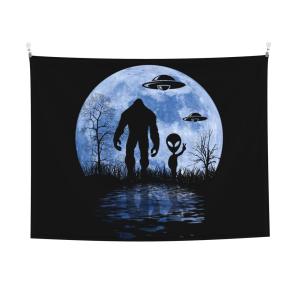 【並行輸入品】 Ufo Alien And Bigfoot Moon Tapestry 29x37 Inch Funny Aesthetic T