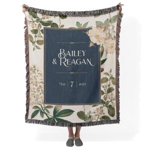【並行輸入品】 Studio Sam and Co Personalized Woven Wedding Blanket with Names,