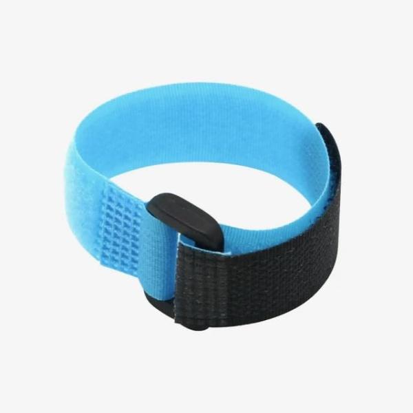 【並行輸入品】20mmナイロンフックとループスカイブルー スリップスルージップタイスポーツラップウォ...