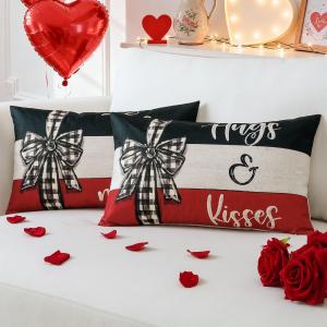【並行輸入品】OTOSTAR バレンタインデー スローピローカバー 12x20インチ 2枚セット Be Mine Hugs Kisses ストラ