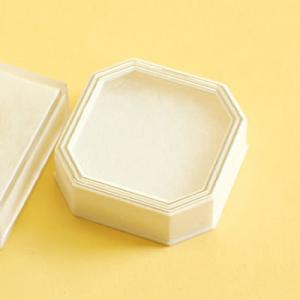 ルースケース 八角石入れ クリーム：透明フタ No.2137 ×50セット