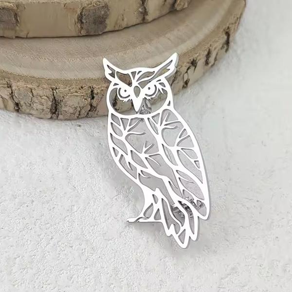 ピンズ ピン バッジ ブローチ バッヂ ( 銀 シルバー ) 中空 梟 フクロウ ふくろう 福 送料...