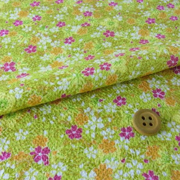 ちりめん生地・春と秋の花景色(黄緑) 10cm単位 切り売り