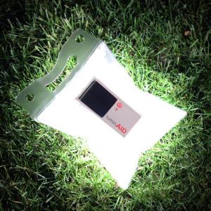 ルミンエイド luminAID ソーラー充電式ランタン 太陽光充電 LEDランプ LEDライト 防災用 アウトドア用 防水仕様 正規品｜nuts