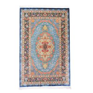 ペルシャ絨毯／メフルバフ工房 200×128cm イラン産 手織り シルク100％ ラグ ラグマット（FN-70308）
