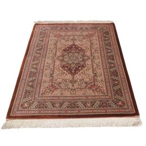 ペルシャ絨毯／ヌーリ工房 151×101cm イラン産 手織り シルク100％ ラグ ラグマット（FN-70352）