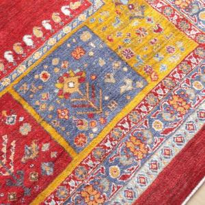 最高級イラン産ギャッベ(ルリバフ) 356×2...の詳細画像4