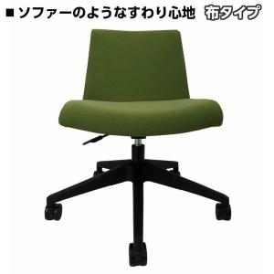 カウンターチェアー　使い勝手のいい布張り回�