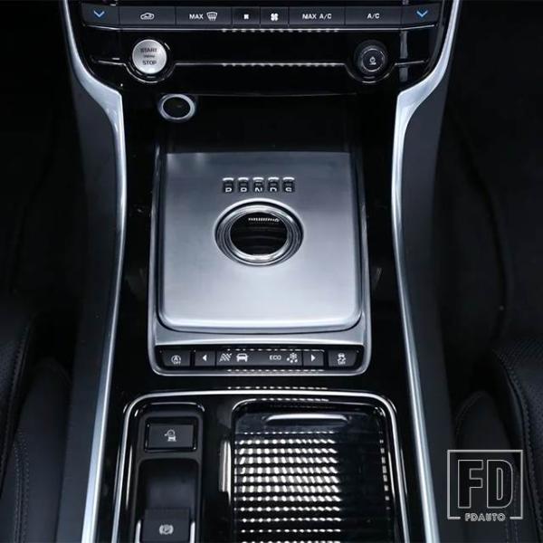 【並行輸入品】ジャガー XF XE XJL XJ F-PACE X761 ABS カーボン中央コンソ...