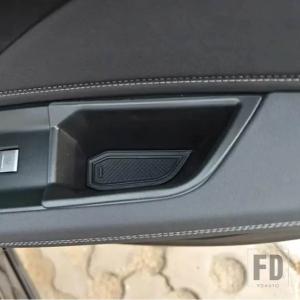 並行輸入品 アウディ Q4 ETRON 201...の詳細画像5