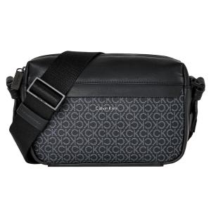 【新品】カルバンクライン ブラック ショルダーバッグ エンボスロゴ　CK Calvin Klein（カルバン・クライン） ショルダーバッグ エンブレム
