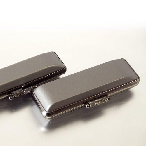 チタン風印鑑ケース 大 当店オリジナル 内側が黒色ですので 汚れが目立ちません