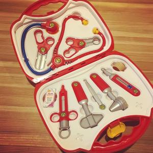 ヘアビック社 人形 7人家族セット ドールハウス用 7体 3歳〜 ドイツ製