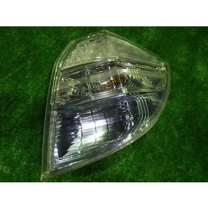 フィット DAA-GP1 右テールランプ 33500-TF0-J71 : 大山伝宝商店