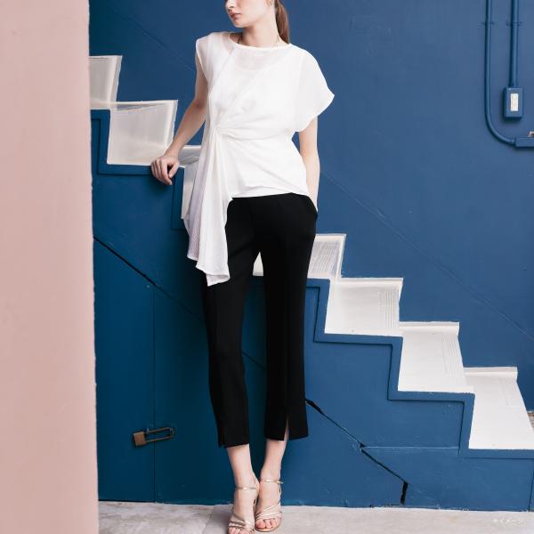 【靴下の岡本公式】17℃ レディース パンツ モイスチャータッチフロントスリット