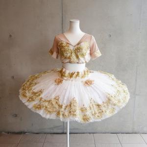 ぼかし染あり　ユーズドバレエ衣装　　パキータなどに　１３０㎝　４号 バレエ 衣装 レンタル【レンタル】赤黒,キトリ,パキータ,エスメラルダ