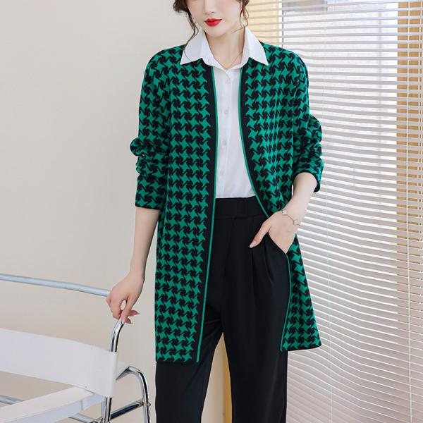 キレイ色をサラッと加算千鳥格子柄カーディガン