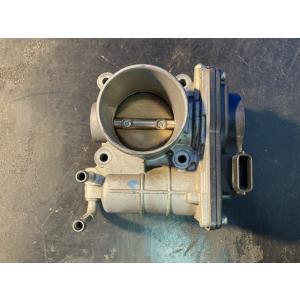 スロットルボディ キューブ YGZ11 ニッサン 純正 HR15 16119-9U50A