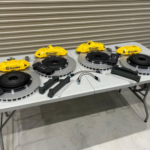 V37 専用 Brembo 6POT/4POT モノブロック イエローキャリパーキット (Jura ...