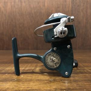 Alcedo Micron Kingfisher Emblem Agate Line Roller Spinning Reel Made in Italy アルチェード ミクロン スモールサイズ スピニングリール ビンテージ｜olds