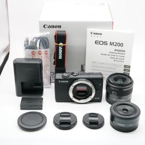 ほぼ新品 Canon キヤノン EOS M200 ダブルレンズキット ブラックあると嬉しい元箱・取説・純正ストラップ付！