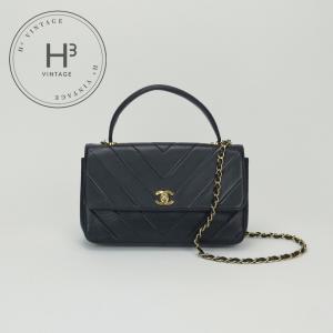 シャネル CHANEL シェブロン Vステッチ バッグ トートバッグ ショルダーバッグ ラムスキン 濃紺（黒に近い）Navy 紺