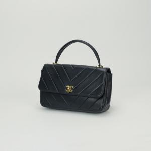 シャネル CHANEL シェブロン Vステッチ...の詳細画像1