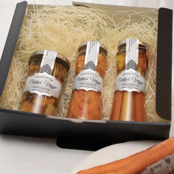 人参ピクルス 土作り、肥料作りで愛情たっぷりに育てたにんじんのピクルス３本セット おもてなしギフト