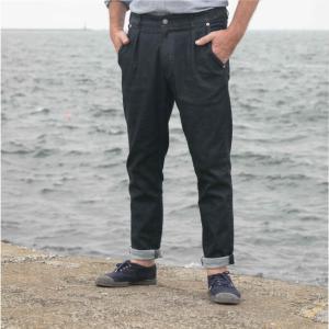 横須賀発のワンタックスリムジーンズ〜Yokosuka Jeans〜かつて横須賀で流行ったジーンズが今に蘇る　大人に似合うさりげなく優しいジーンズ｜omotenashigift