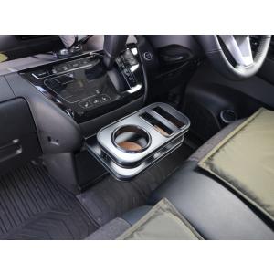 フロントカップホルダー　デリカミニ (23/5〜)