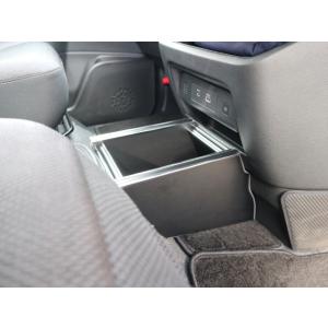 22色から選べる ダストボックス　C28セレナ(22/11〜)