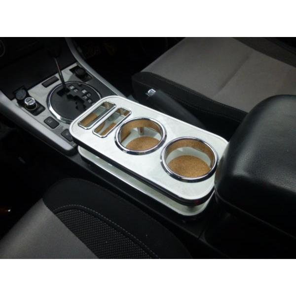 エスクード(05/5〜) フロントカップホルダー