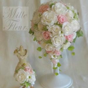 ウェディングブーケ　　オーバルブーケ　ブートニア付き　　ホワイトピンク