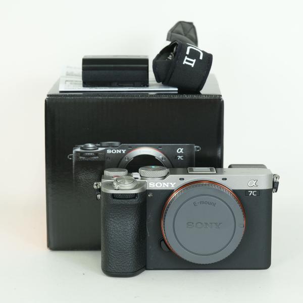 [美品 | シャッター数11,566回] SONY α7C II（ILCE-7CM2） [ボディ シ...