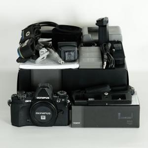 中古 Nikon D200 ブラック ボディ 即日発送 デジタル一眼 本体 中古 Nikon D200 ブラック ボディ 即日発送 デジタル一眼 本体