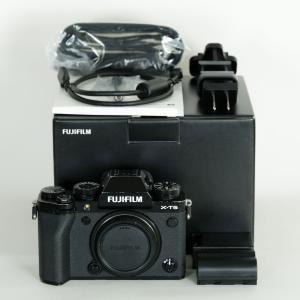 FUJIFILM 富士フイルム ミラーレスカメラ X-S20 ブラック ボディ FUJIFILM 富士フイルム ミラーレスカメラ X-S20 ブラック ボディ