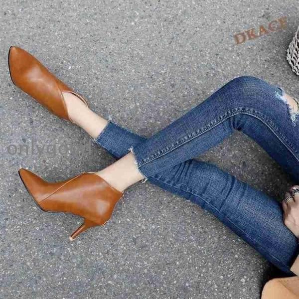 ブーティー Vカット ピンヒール ハイヒール ショートブーツ アンクルブーツ レディース 甲深 パン...