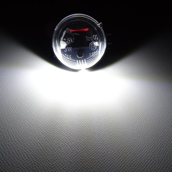鬼白光! 一体型交換式 ! スズキ LED ナンバー灯 ライセンス ランプ ＳＸ４ YA11 YB1...